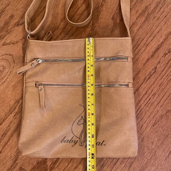 Baby Phat bag tan colored black writing on it cross body or shoulder - Picture 4 of 13